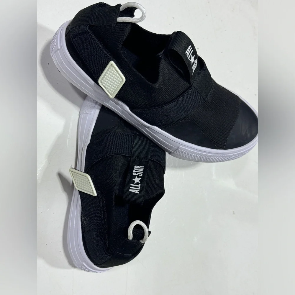 👣 Converse Chuck Taylor All Star Superplay Slip-On Sneaker - Kids' size 4, NEW